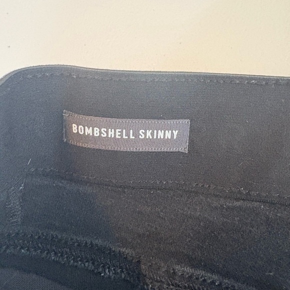 TORRID Women's Black Bombshell Skinny Premium Stretch Jean Plus Size 18 EUC 0409 - Picture 13 of 14